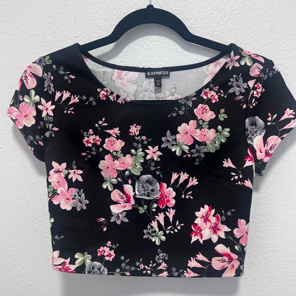 Express Black Pink Floral Crop Top Size X Small